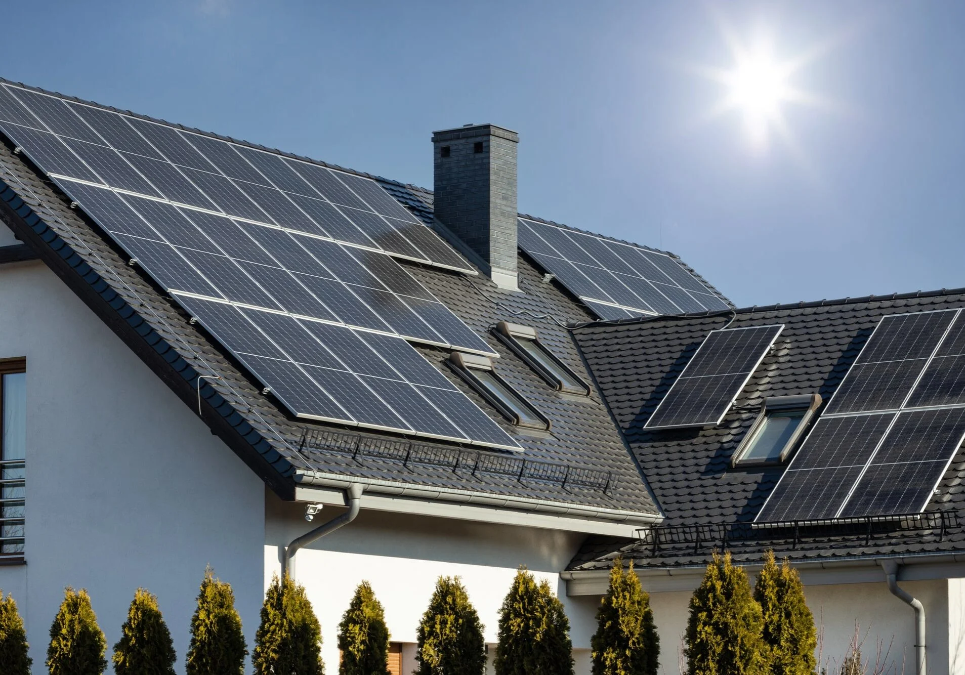 solar-house-min